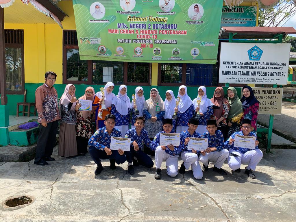 MTsN 2 Kotabaru berhasil menyabet predikat Juara Umum Lomba Olahraga Tradisional